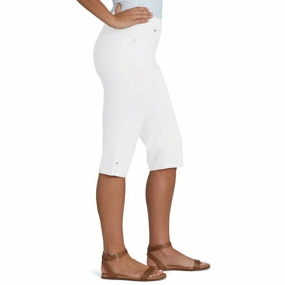 Gloria Vanderbilt Mid Rise Pull On Skimmer Capri